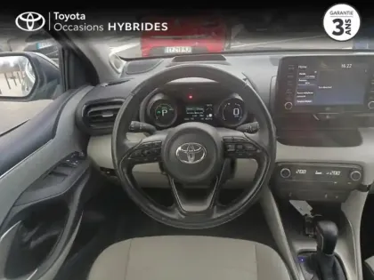 Photo 8 Toyota Yaris  116h Iconic 5p Pack Techno