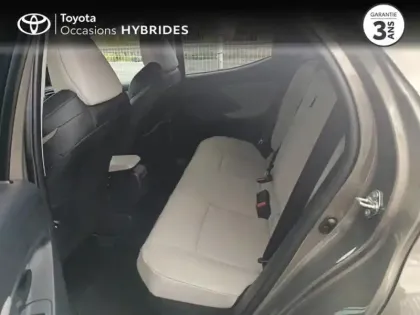 Photo 11 Toyota Yaris  116h Iconic 5p Pack Techno