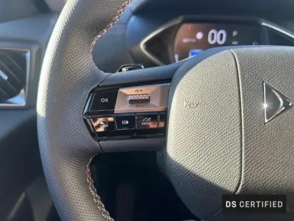 Photo 13 DS DS 3  1.2 Hybride 145ch Etoile