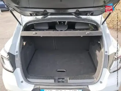 Photo 13 Renault Captur  1.6 E-Tech full hybrid 145ch Techno