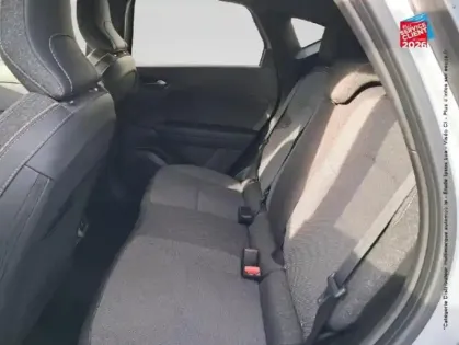 Photo 10 Renault Captur  1.6 E-Tech full hybrid 145ch Techno