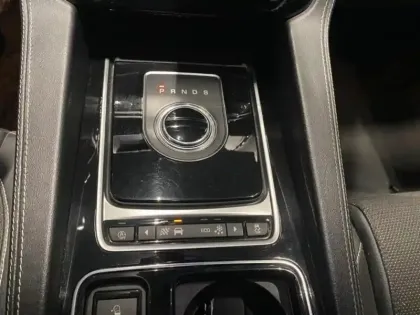 Photo 9 Jaguar F-Pace  2.0D 180ch R-Sport AWD BVA8