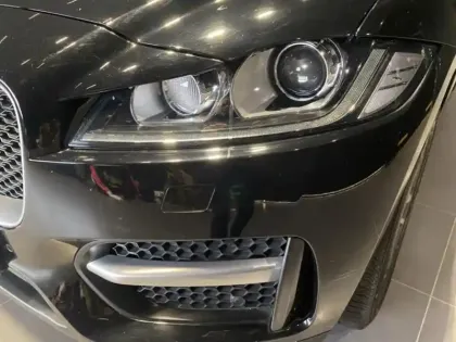 Photo 6 Jaguar F-Pace  2.0D 180ch R-Sport AWD BVA8