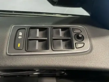 Photo 12 Jaguar F-Pace  2.0D 180ch R-Sport AWD BVA8