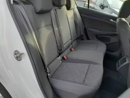 Photo 6 Volkswagen Golf  1.0 TSI OPF 110ch Life Plus