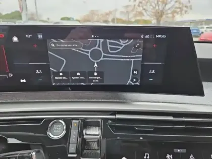 Photo 13 Peugeot 3008  1.2 Hybrid 136ch Allure e-DCS6