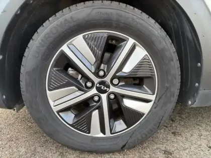 Photo 8 Kia Niro  1.6 GDi 105ch ISG + Plug-In 60.5ch Active DCT6 MY22