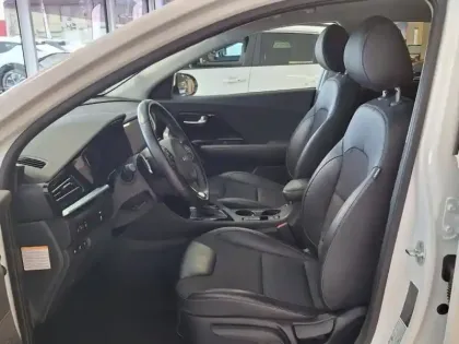 Photo 24 Kia Niro  1.6 GDi 105ch ISG + Plug-In 60.5ch Active DCT6 MY22