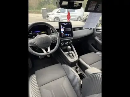 Photo 9 Renault Clio  1.6 E-Tech 145ch full hybrid esprit Alpine - 24