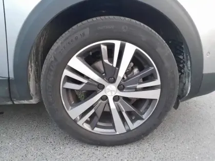 Photo 11 Peugeot 3008  Hybrid 136ch Allure Pack e-DCS6