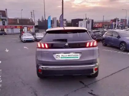 Photo 7 Peugeot 3008  Hybrid 136ch Allure Pack e-DCS6