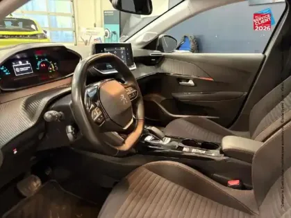 Photo 14 Peugeot 208  e- 136ch Active