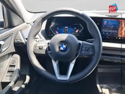 Photo 11 BMW Serie 1 Série 1 116A 122ch M Sport Design DKG7