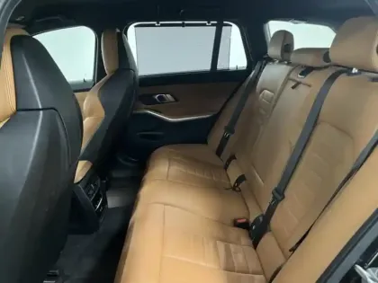 Photo 16 BMW Serie 3 Série 3 Touring 320eA xDrive 204ch M Sport