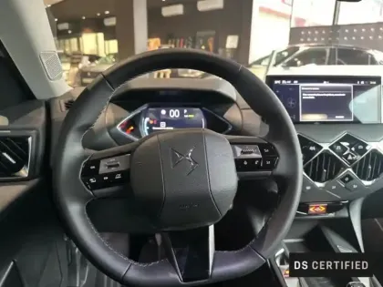 Photo 11 DS DS 3  E-Tense 156ch Pallas