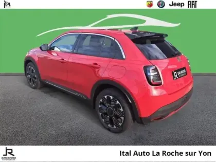 Photo 6 Fiat 600  e 156ch 54kWh La Prima (Prime CEE de 3? déduite)