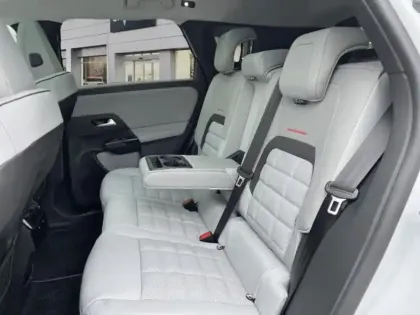 Photo 12 Citroën C5 aircross  1.6 Hybride rechargeable 195ch MAX boite automatique