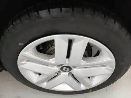 Photo 9 Renault Clio  1.5 Blue dCi 100ch Evolution - 24