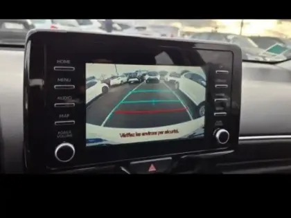 Photo 11 Toyota Yaris  116h Dynamic 5p MC24