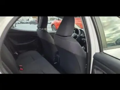 Photo 7 Toyota Yaris  116h Dynamic 5p MC24