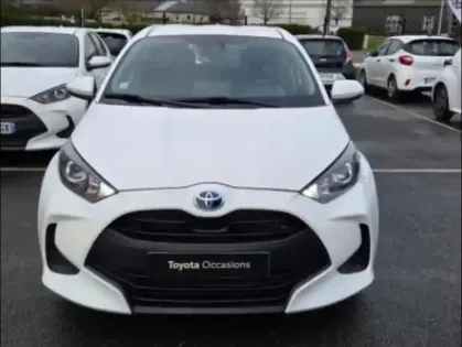 Photo 8 Toyota Yaris  116h Dynamic 5p MC24