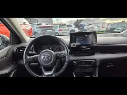 Photo 14 Toyota Yaris  116h Dynamic 5p MC24