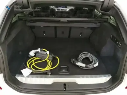 Photo 5 BMW Serie 3 Série 3 Touring 330eA 292ch M Sport