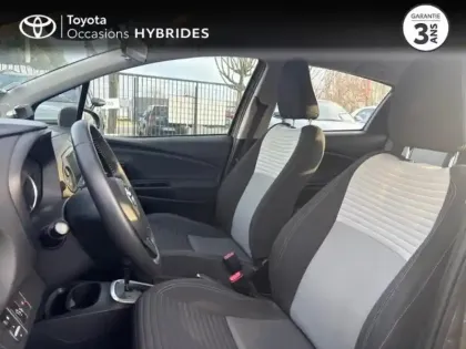 Photo 10 Toyota Yaris  100h Dynamic 5p RC19