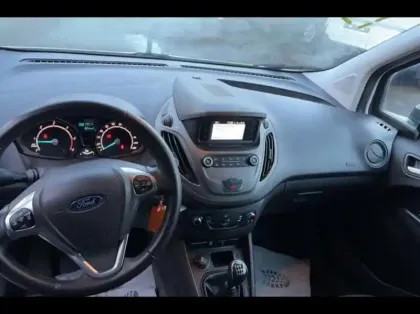 Photo 8 Ford Transit Courier  1.5 TDCI 75ch Stop&Start Trend Business