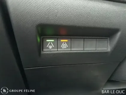 Photo 12 Peugeot 208  e- 136ch GT Pack