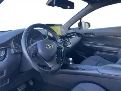 Photo 7 Toyota C-HR  122h Dynamic Business 2WD E-CVT RC18