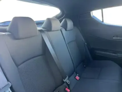 Photo 10 Toyota C-HR  122h Dynamic Business 2WD E-CVT RC18