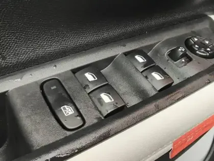 Photo 29 Citroën C3  1.2 Turbo 100ch MAX