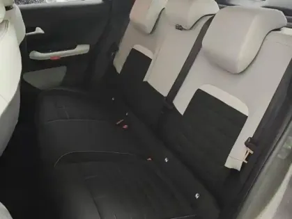 Photo 28 Citroën C3  1.2 Turbo 100ch MAX