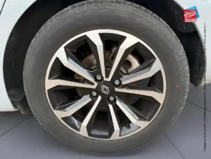 Photo 9 Renault Clio  1.6 E-Tech 145ch full hybrid Techno - 24