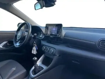 Photo 8 Toyota Yaris  120 VVT-i Dynamic 5p MY22