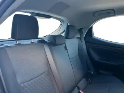 Photo 11 Toyota Yaris  120 VVT-i Dynamic 5p MY22