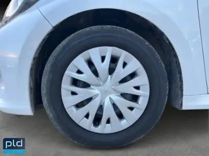 Photo 13 Toyota Yaris  120 VVT-i Dynamic 5p MY22