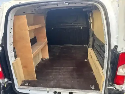 Photo 12 Peugeot Partner  XL 950 kg BlueHDi 130 ch S&S EAT8