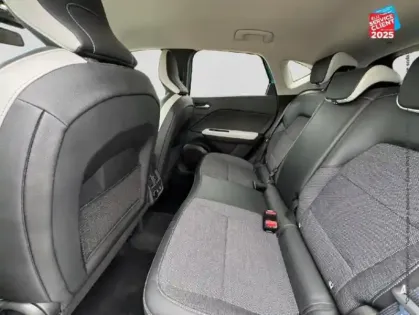 Photo 10 Renault Captur  1.6 E-Tech Plug-in 160ch Intens