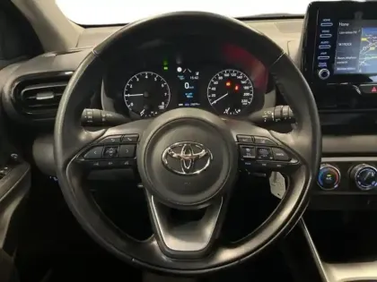 Photo 14 Toyota Yaris  70 VVT-i Dynamic Business 5p MY21