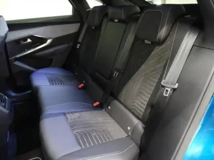 Photo 6 Peugeot 3008  1.2 Hybrid 136ch GT e-DCS6