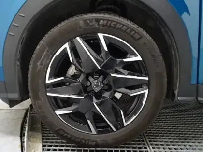 Photo 8 Peugeot 3008  1.2 Hybrid 136ch GT e-DCS6