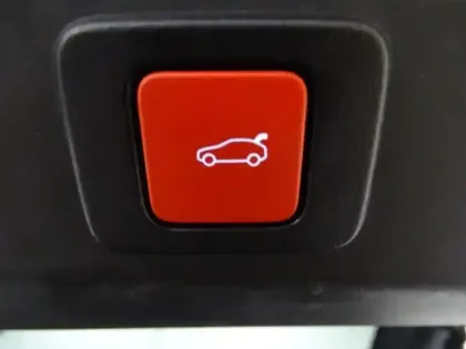 Photo 10 Peugeot 3008  1.2 Hybrid 136ch GT e-DCS6