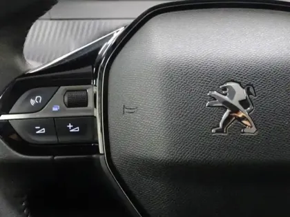 Photo 13 Peugeot 208  1.2 PureTech 100ch S&S Style 118g