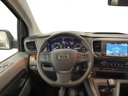 Photo 10 Toyota Proace  Combi Medium 1.5 120 D-4D Dynamic MY20