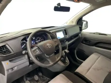Photo 13 Toyota Proace  Combi Medium 1.5 120 D-4D Dynamic MY20