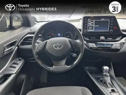 Photo 10 Toyota C-HR  1.8 Hybride 122ch Dynamic Ultimate E-CVT