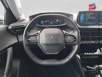 Photo 11 Peugeot 2008  e- 136ch Allure Pack GPS Camera