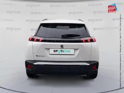 Photo 6 Peugeot 2008  e- 136ch Allure Pack GPS Camera